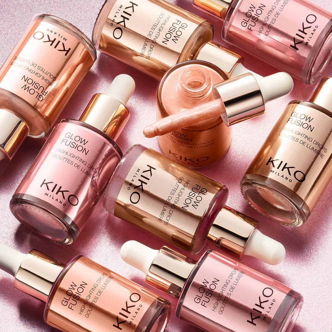 Kiko Milano Russia - Долгожданное пополнение — жидкий хайлайтер GLOW FUSION HIGHLIGHTING DROPS теперь в базовом ассортименте 🤩
⠀
Сияющие капли подчеркивают черты лица и придают ему невероятный блеск с...