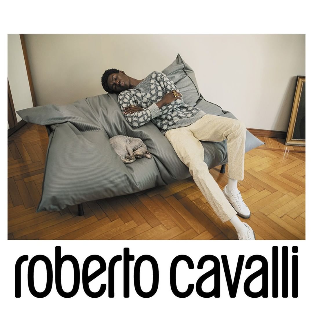 Roberto Cavalli Official - Cozy and stylish for every occasion.

#RobertoCavalli #RobertoCavalliFW20