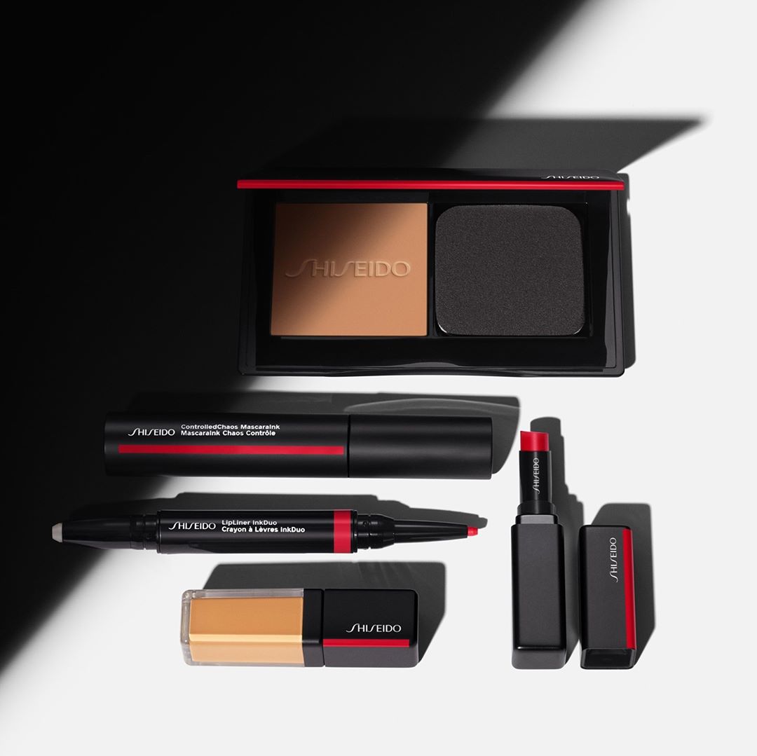 SHISEIDO - The only essentials you need to dial up the drama after dark: Synchro Skin Self-Refreshing Custom Finish Powder Foundation, Synchro Skin Self-Refreshing Concealer, ControlledChaos MascaraIn...