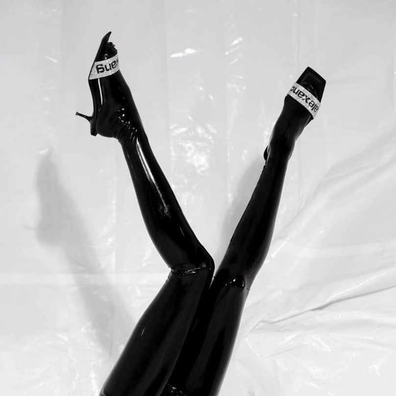 C O L T O R T I - By Alexander Wang_
​--------------------
​Perfect legs.
​@alexanderwangny
​
#Coltorti #FW20 #alexanderwang