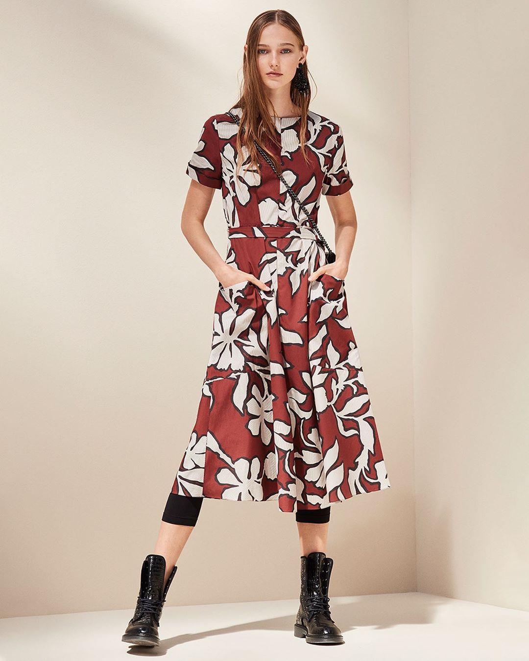 Max Mara - Closet staple. Introducing the #MaxMaraFW20 cotton classic cut dress characterized with an oversized floral print in burgundy.⁣
⁣
#MaxMara