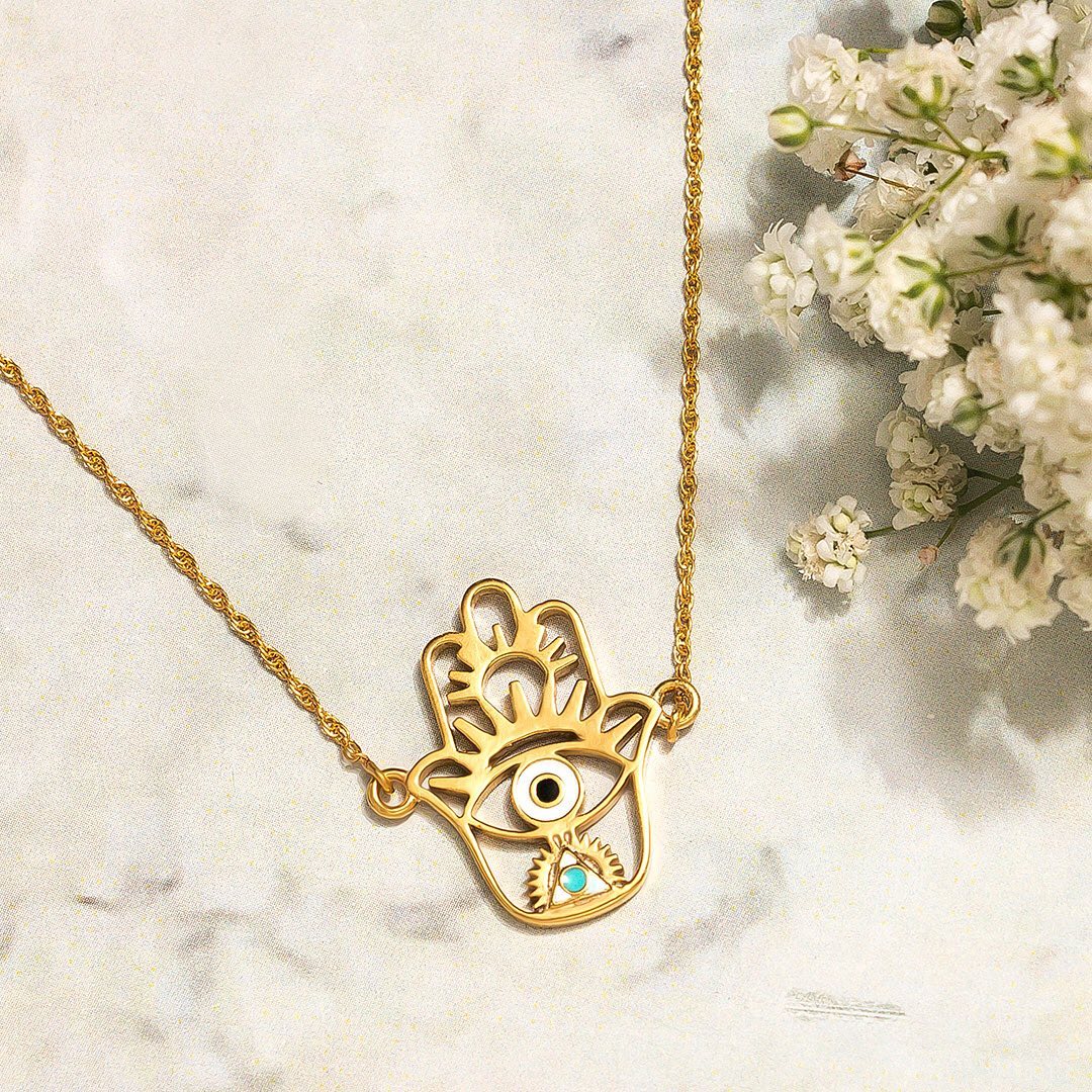 Pipa • Bella - Get your 🧿 on this powerful Hamsa necklace.

Shop link in bio or WhatsApp on 9004672600

#PipaBella #GoldPlatedJewellery #FashionNecklace #EvilEye