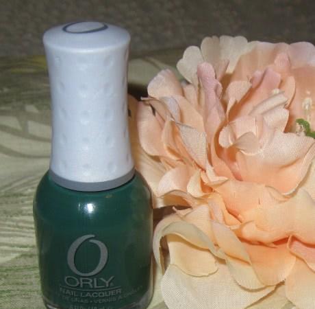 Зеленая лоза на ногтях с ORLY (оттенок Wandering vine 40723)