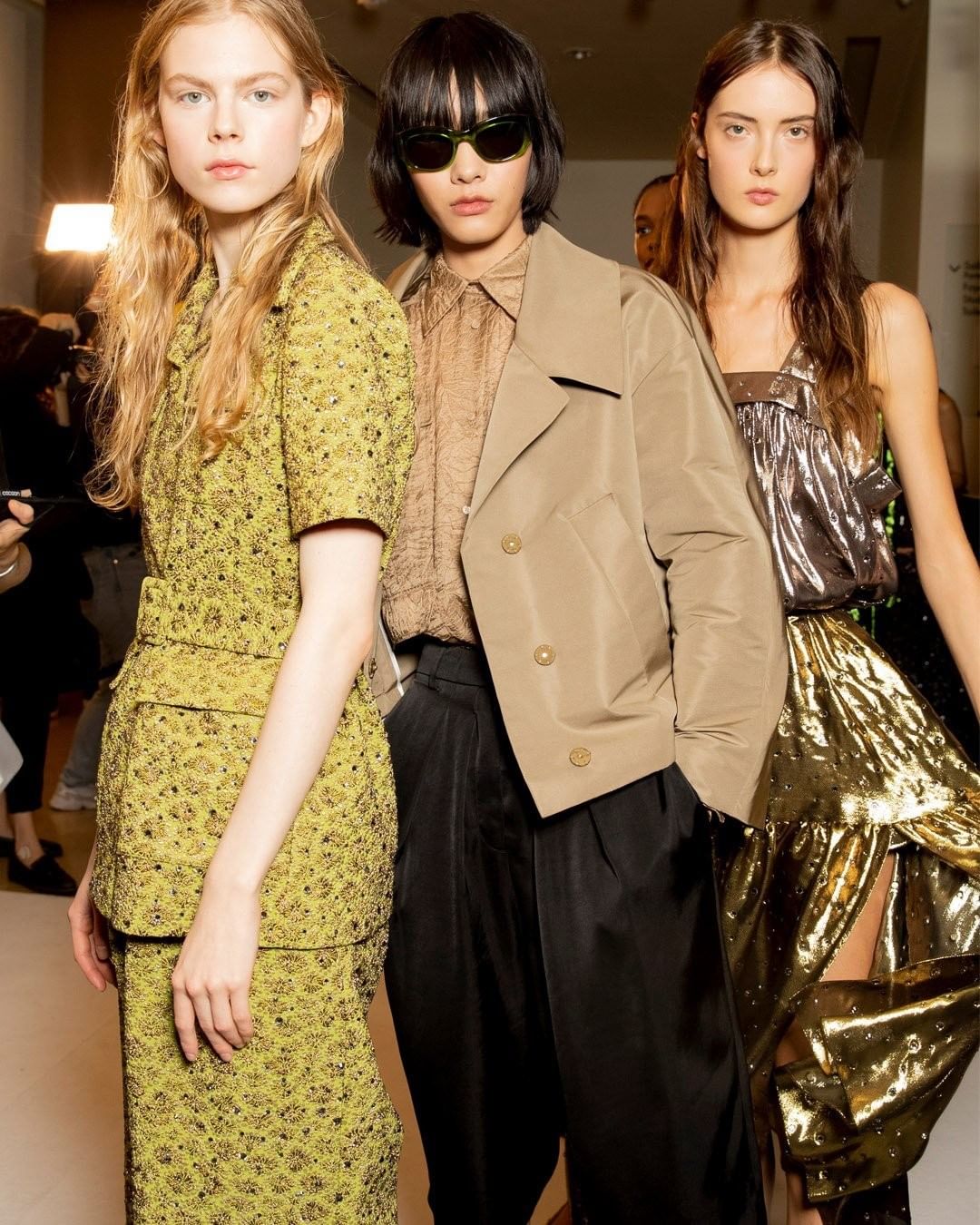 Rochas Paris - CHIC ALLURE

The #RochasSS20 collection adds a touch of glamour to the modern women's wardrobe.

#rochas  #alessandrodellacqua #SS20 #RochasSS20