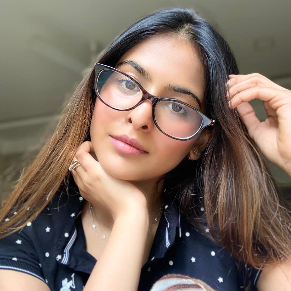 LENSKART. Stay Safe, Wear Safe - Need a break from work? How about posing for a picture in your new glasses?

@tanishiravani 

🔎132671

#Mission2020 #2020Vision #LenskartEyewear #LiveInLenskart #Monso...