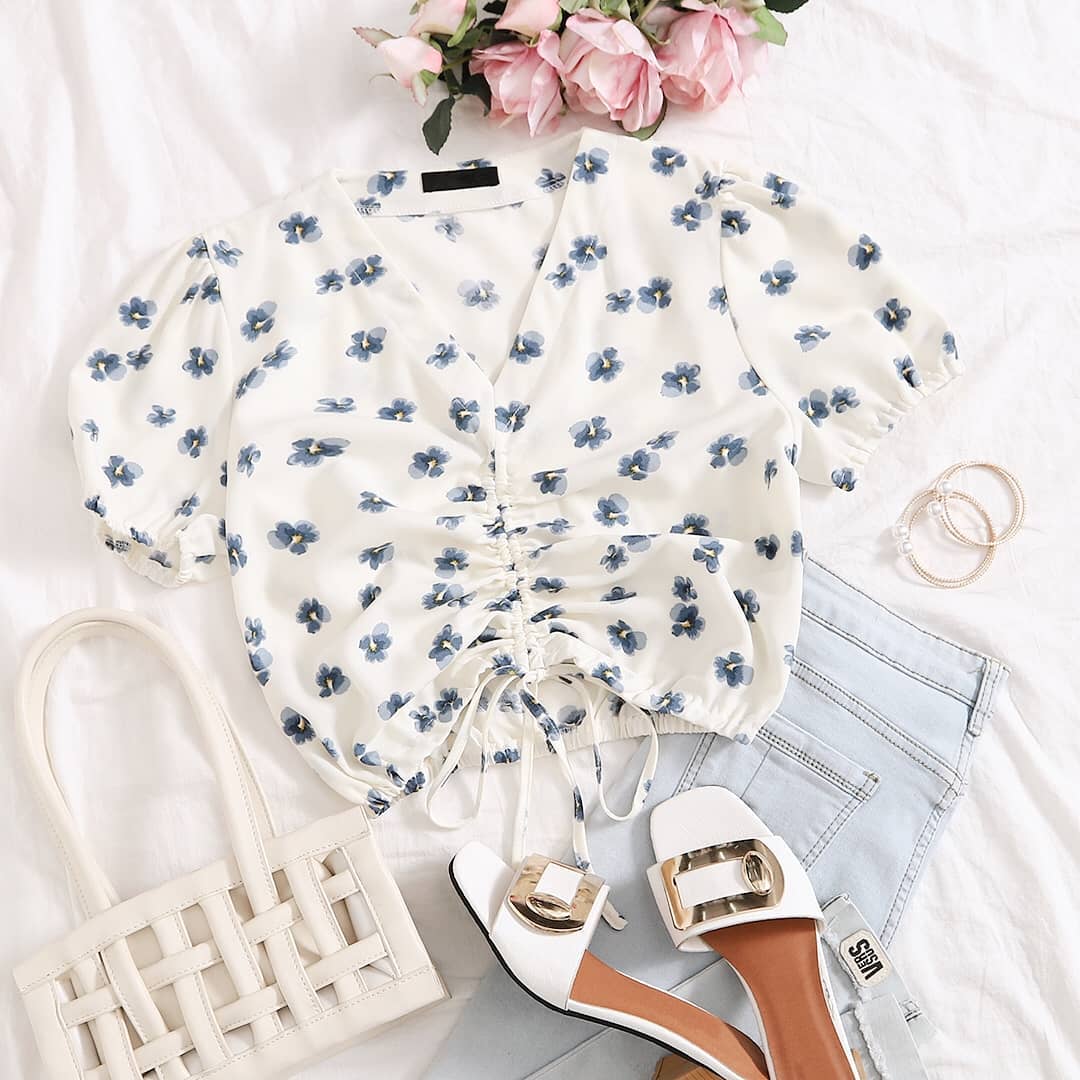 SHEIN.COM - Always so casual & comfy ✨💕

Shop Item #: 1120332

#SHEIN #OOTD #SHEINstyle #SHEINfw2020 #SHEINsummer #blouse