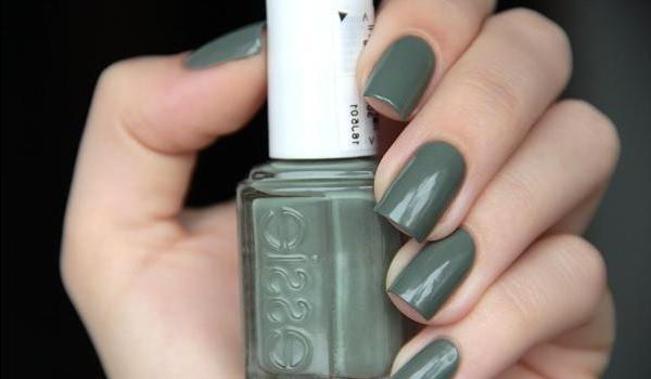 Essie Sew Psyched - review