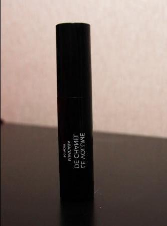 My disappointment with Chanel Le volume de Chanel Mascara 010 - review
