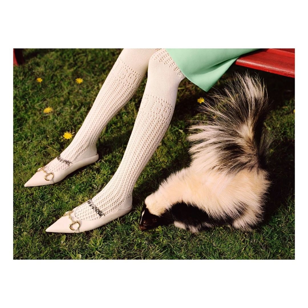 Gucci - With a pointed shape, new leather ballet flats feature a silver-toned chain and a macro version of the Horsebit–the House’s most distinctive symbol paying homage to its equestrian heritage. Th...