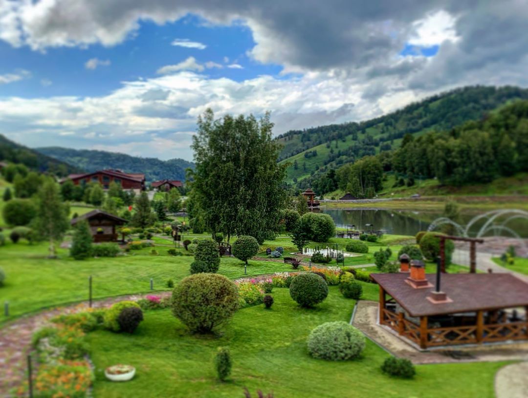 Олеся Судзиловская - Алтай!☺️☀️🌦🌈🏔🦌🐿🦅🦋🐟🐎🐄🌲🌿🌾🍄🌼🌸🍏🥩🍯🥗🧀🥛🥟🚁🛶🏕 Абсолютно новый вид отдыха для меня. Файлы в голове долго не укладывались- лето, жара, но не у моря, горы вокруг, но без снега и катания на...