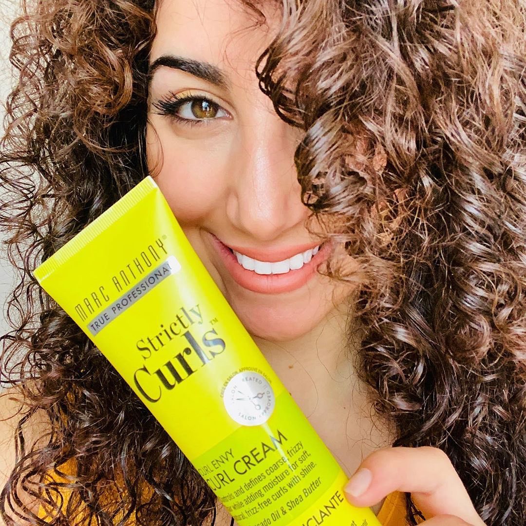 Marc Anthony Hair Care - #repost @natural_beauty_by_lara 💛
"I'm totally in LOVE with this product. WHAT IT IS Perfect for curls
Whether your curls are big or small, thick or fine, tightly wound or loo...