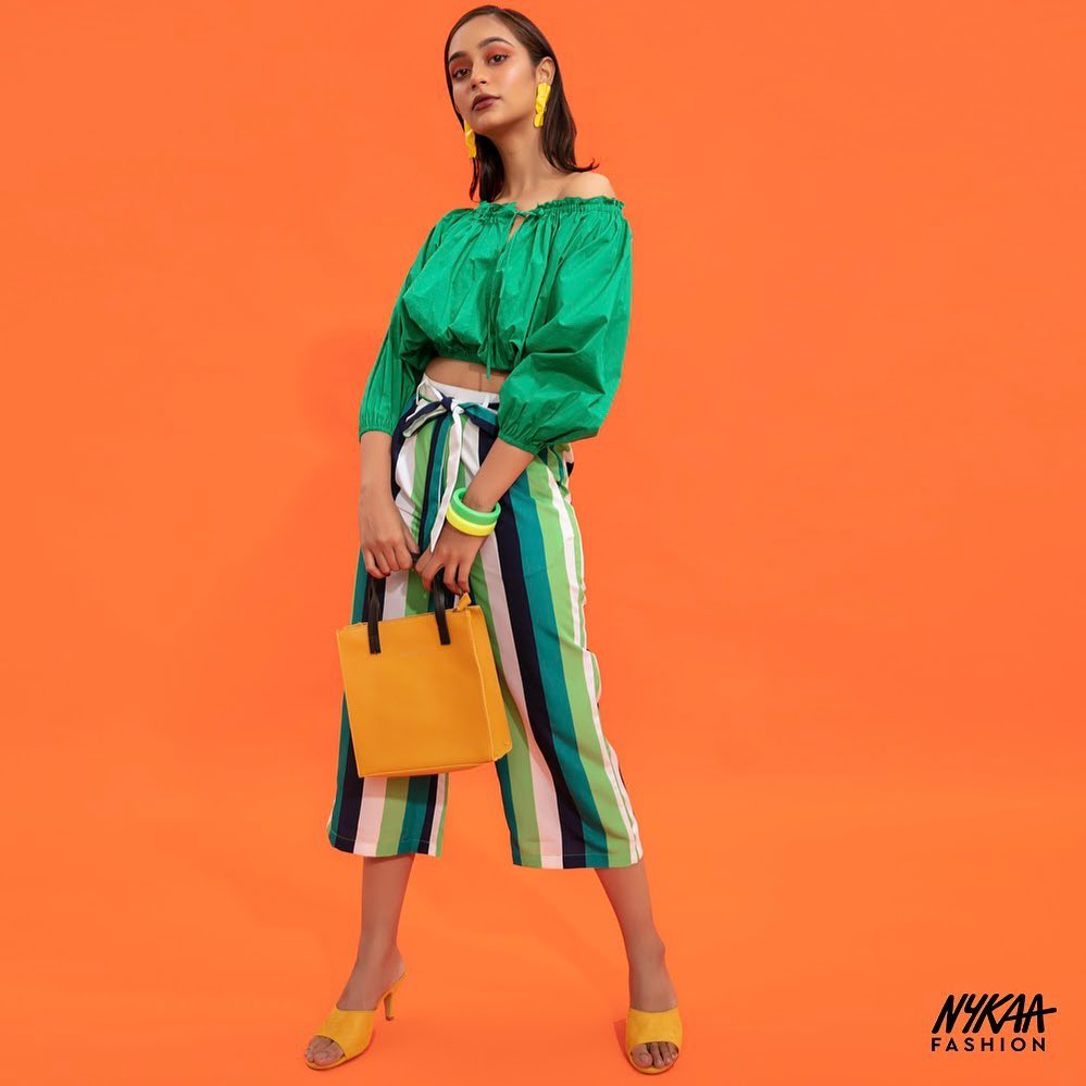 Nykaa Fashion - Greens are good for you💚So, we thought we’d commit to the colour from top to toe. Shop more styles in the shade now on www.nykaafashion.com📍
•
•
Mish Multi-Color Capris: ₹1,020
Bellofo...