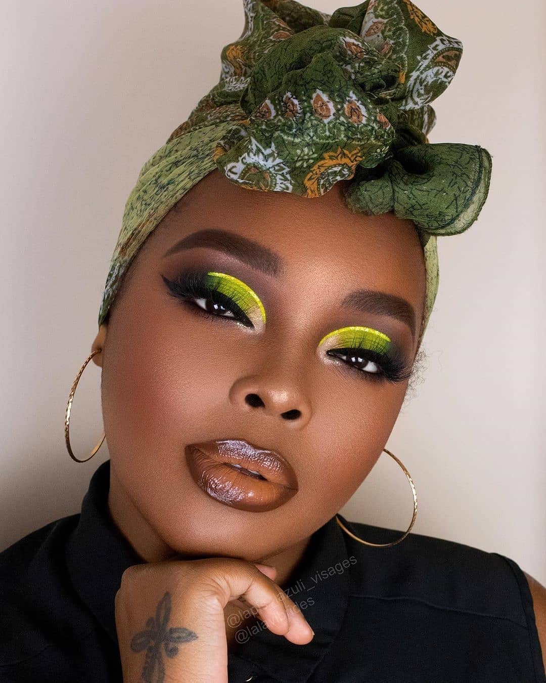 theBalm Cosmetics - We're so feeling the neon 😍 @lapis_lazuli_visages uses Schwing Liquid Eyeliner