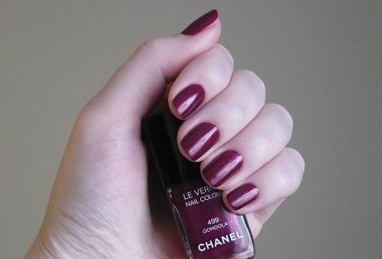 Лаки Chanel Le Vernis Nail Colour 499 Gondola и 483 Vendetta