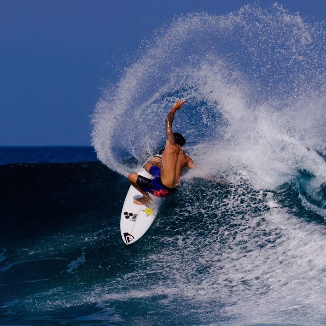 Quiksilver - Hammer time. @zekelau, making it rain in Mexico.