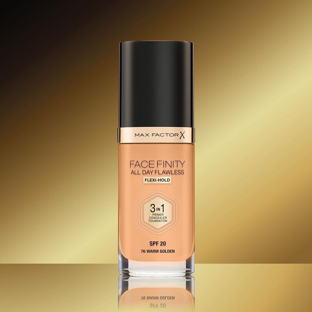 Max Factor - A foundation like no other: The coverage of a concealer, the fluidity of a liquid and the weightlessness of a powder. Facefinity All Day Flawless Foundation is available in 40 shades ✨...