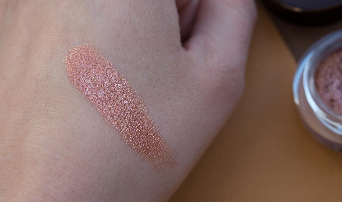 Кремовые тени Hourglass Scattered light glitter eyeshadow в оттенке Blaze - отзыв5 Кремовые тени Hourglass Scattered light glitter eyeshadow в оттенке Blaze