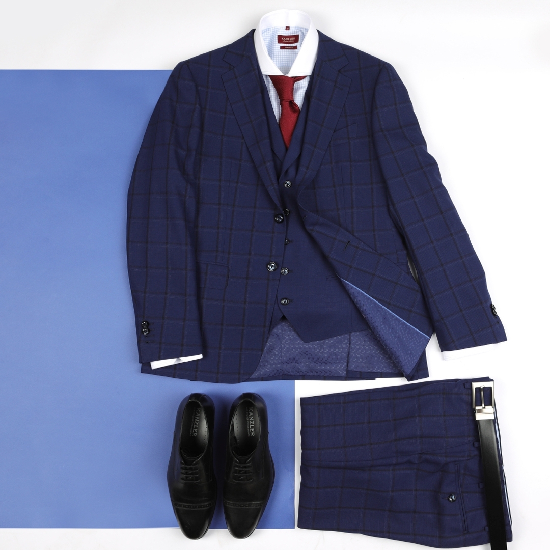 Мужская Одежда • KANZLER - Синий – самый топовый цвет мужского гардероба. 🔵
⠀
А все потому, что он идеальный компаньон. Именно с синим безупречно смотрятся красные и бордовые аксессуары. Такие образы...