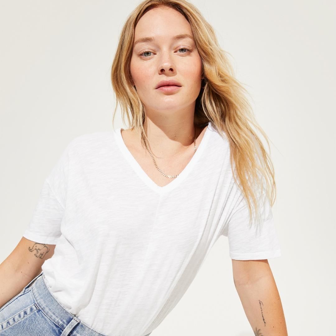 Gap Middle East - Our better-together favorites for Summer: the white tee + jeans (our go-to outfit all season long). Shop yours online and in-store.