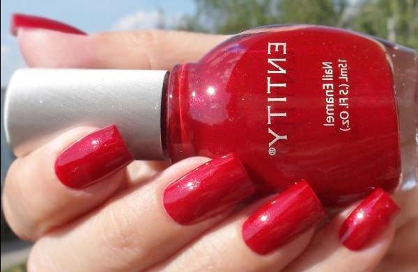 Entity Emaille in ROT Metallic - rezension