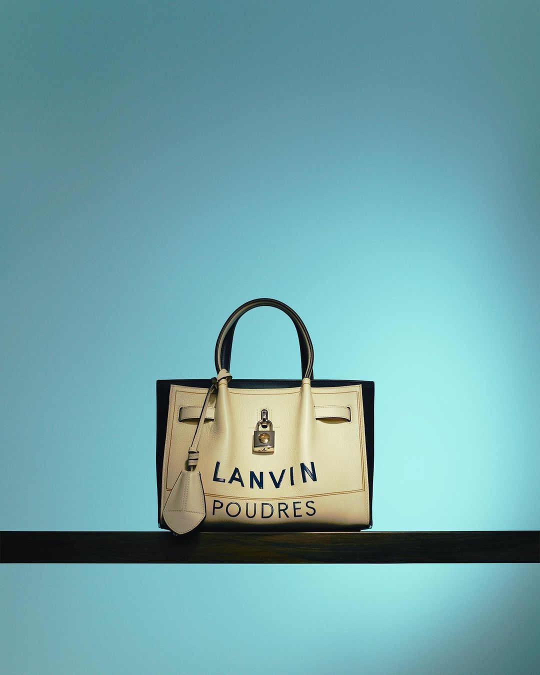 LANVIN - The Bogey bag in grained leather is a tribute to #LANVIN powder cases from 1930s. 
The "Cosmetics" capsule collection is inspired by LANVIN beauty archives.
Discover a series of collector’s p...