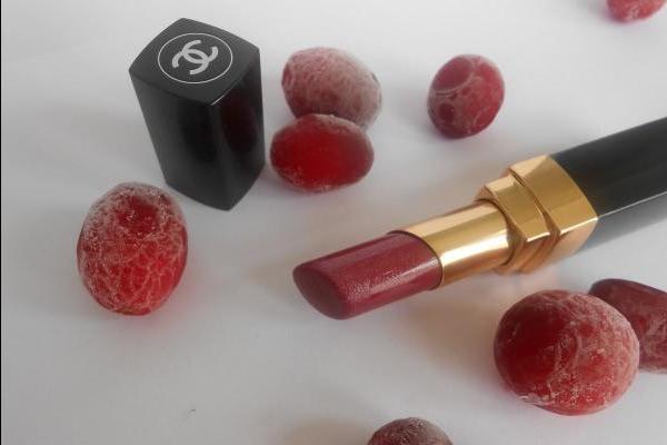 Chanel Rouge Coco Shine #61 Bonheur - rassegna