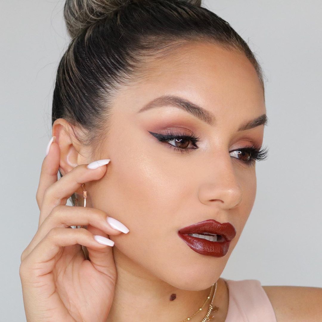 Maybelline New York - We’re loving @heygabyarria fall makeup look wearing #superstaymatteink coffee edition lipstick in ‘mocha inventor’! 🔥 #mnyitlook #regram #maybellinepartner