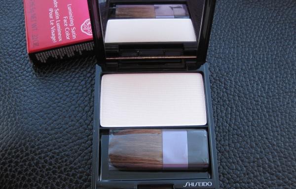 И снова Дальний Свет - Иллюминайзер Shiseido Luminizing Satin Face Color WT905