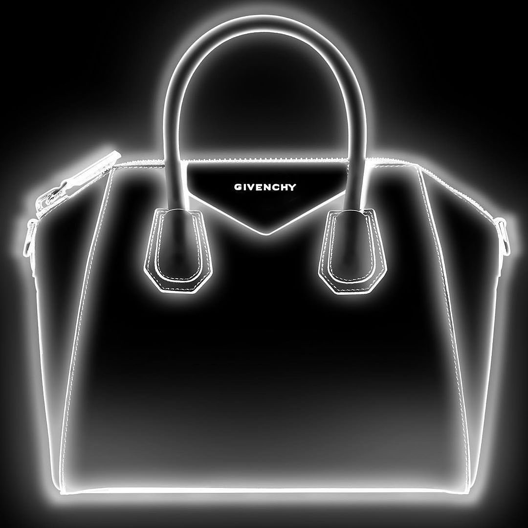GIVENCHY - A DECADE OF ANTIGONA: The celebration of the #GivenchyAntigona 10th anniversary in our boutiques worldwide.
