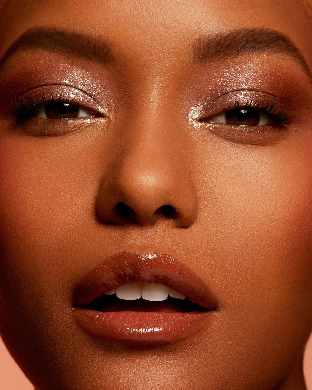 NARS Cosmetics - Sparks will fly. ✨

Get the look with:
Powerchrome Loose Eye Pigment in Shock 'Em and Hammered 
Oil-Infused Lip Tint in Laguna 
Sheer Glow Foundation
Radiant Creamy Concealer 
Tinted...