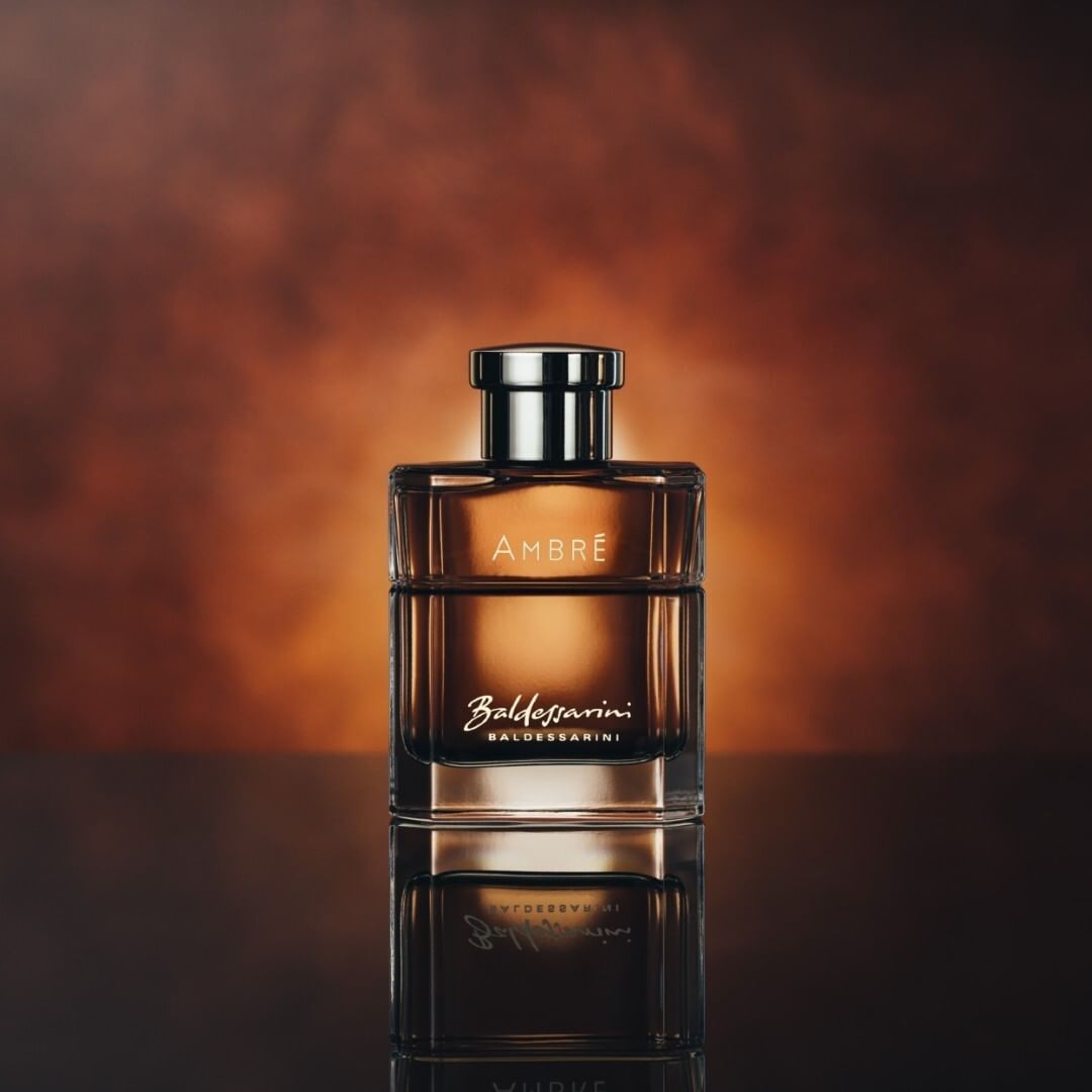 BALDESSARINI FRAGRANCES - Like the glowing warmth of the evening sky with the setting sun.

#baldessariniambre
#baldessarini #separatesthemenfromtheboys #fragrance #baldessarinifragrances #parfum #fra...