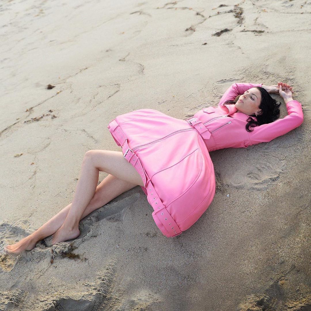 Moschino - #Repost @itsjeremyscott
・・・
☀️ 💓 🏝 @libertyross WEARING @moschino 📸 @davidmushegain #moschino #libertyross #davidmushegain