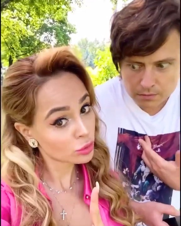 Anna Kalashnikova - Вот такие дела девочки и мальчики @shalyapin_official 🤪🤪🤪⠀
⠀⠀
Поддержите в ТИК ТОК👉🏻 ANNAKALASH47⠀⠀
___________⠀⠀
My new video with @shalyapin_official!🤩⠀⠀
#смешн... Anna Kalashnikova - Вот такие дела девочки и мальчики @shalyapin_official 🤪🤪🤪⠀
⠀⠀
Поддержите в ТИК ТОК👉🏻 ANNAKALASH47⠀⠀
___________⠀⠀
My new video with @shalyapin_official!🤩⠀⠀
#смешн...