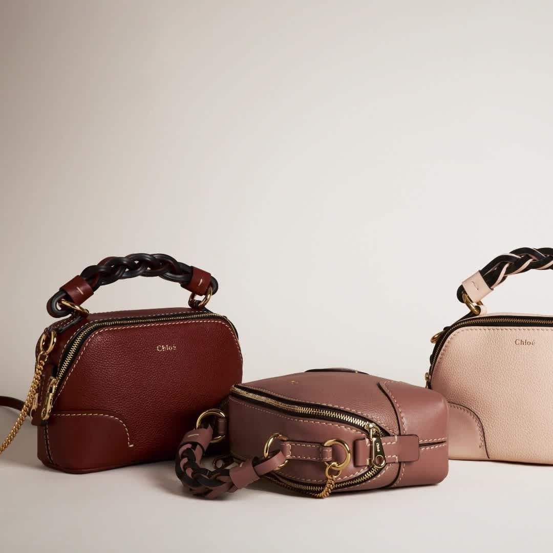 Chloé - Introducing the Mini Daria, your elegant, essential bag for fall

Pre-launching exclusively on chloe.com in a selection of hues, including Softy Pink and Ash Blue, before arriving in boutique...