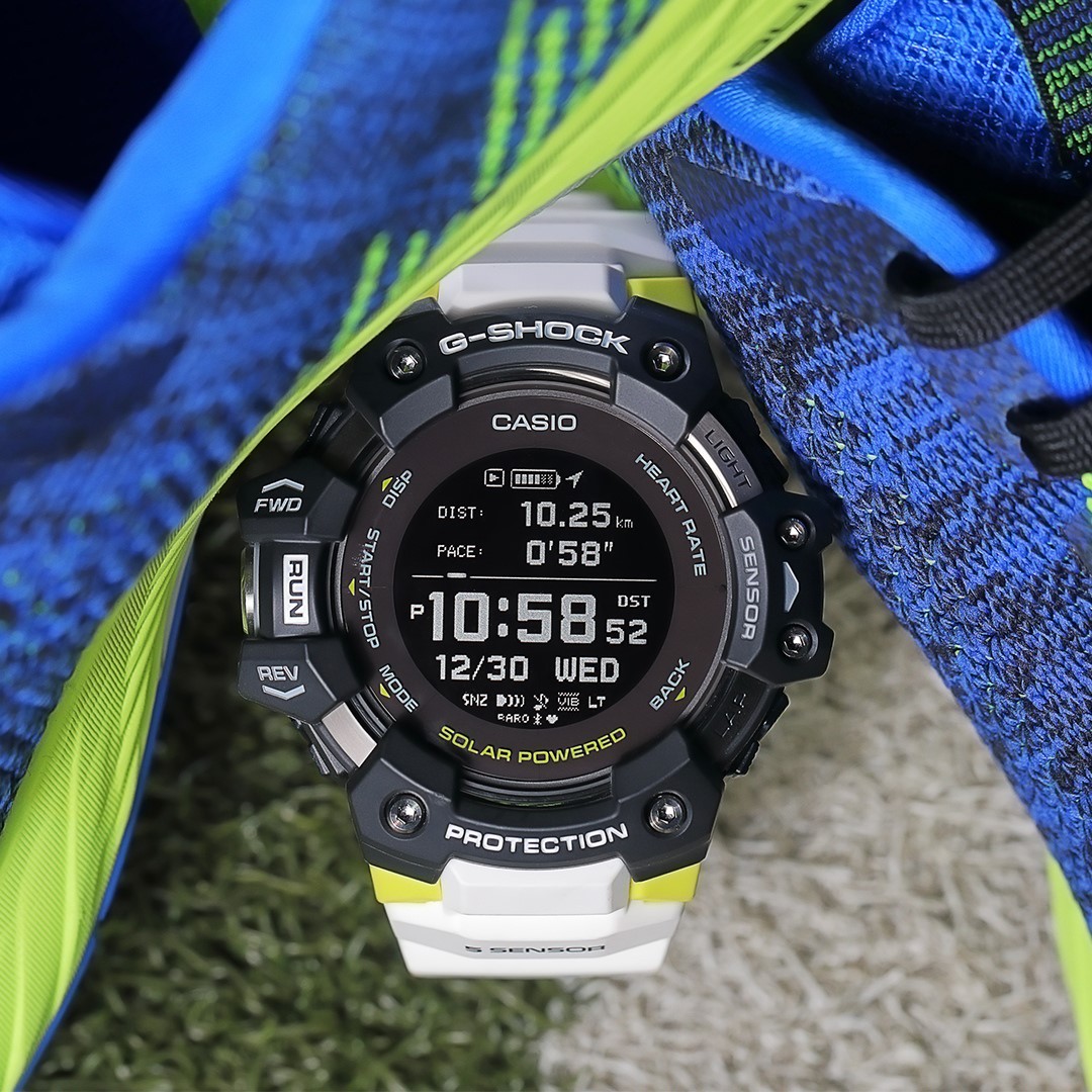 Casio USA - Track your stats and daily steps with the fitness functions packed into the smart G-SHOCK #GBDH1000. ⁠
Heart Rate ✅⁠
Running Distance ✅⁠
Elapsed Time and Pace ✅⁠
and ➕⁠
•⁠ ⁠
•⁠ ⁠
•⁠ ⁠
•⁠ ⁠...