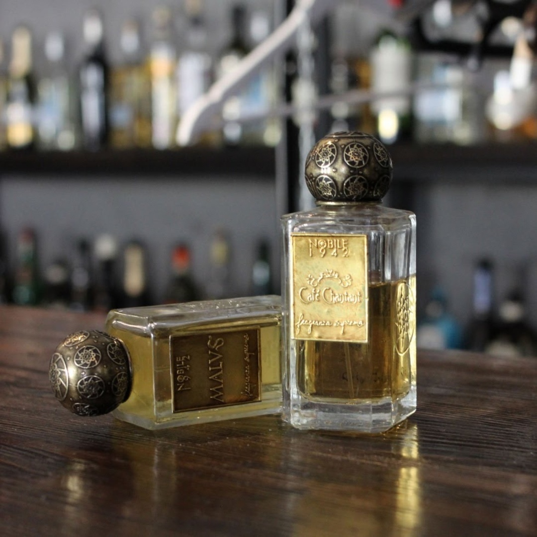 Парфюмерный дом ARAMZO - Страсть ко всему идеальному 💙
⠀
Итальянский парфюмерный бренд NOBILE 1942 был основан в тяжёлые военные годы, но стойко выдержал натиск того нелегкого времени. Умберто Нобиле...