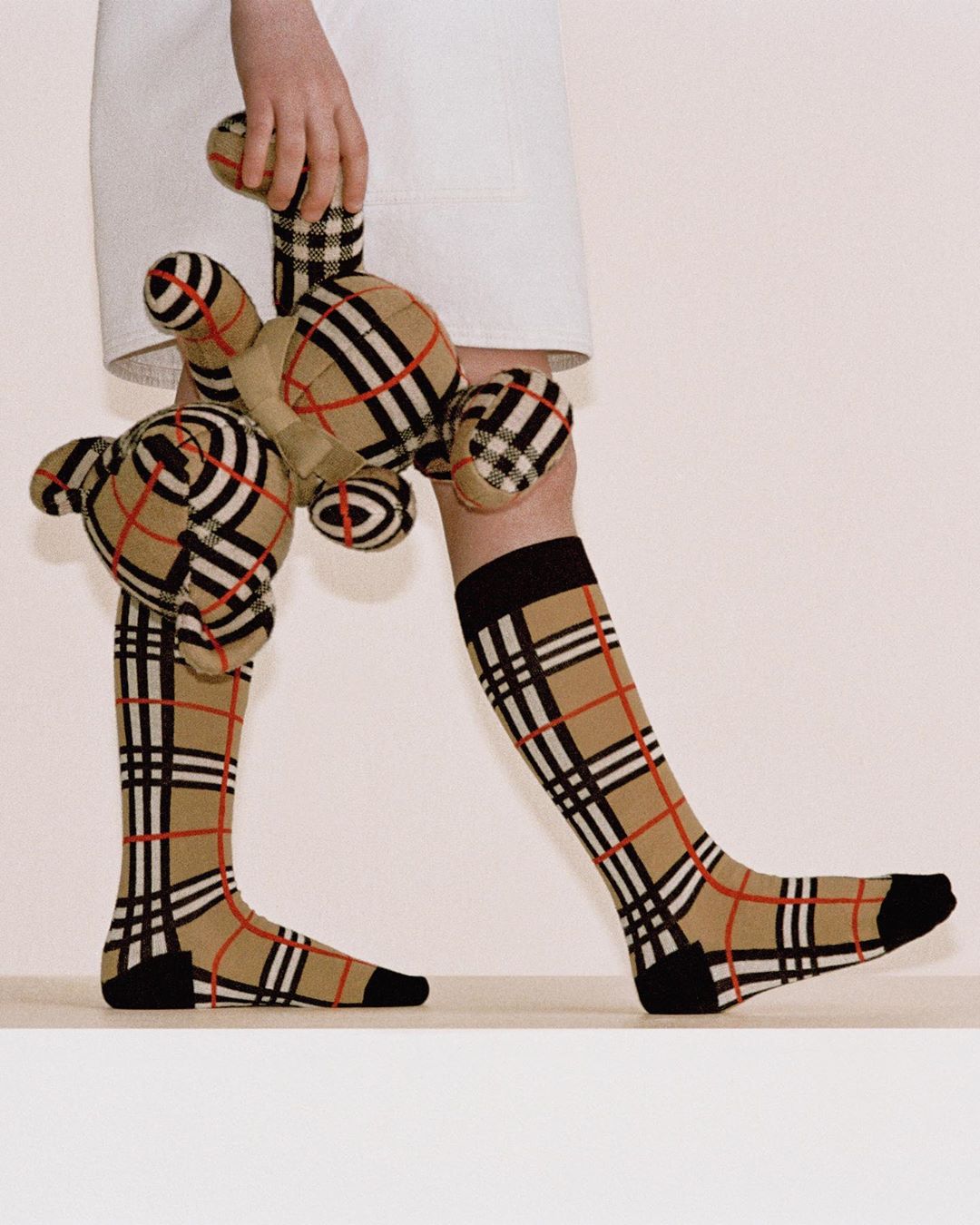 Burberry - Small steps
.
A Burberry signature in miniature - our intarsia-knit socks woven with a graphic check
.
#Burberry