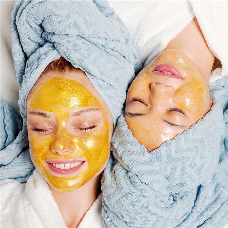 7th Heaven Beauty - Today is World Skin Health Day! 💛⠀
⠀
It’s a day to express the importance of taking care of your skin, so here’s our top tips:⠀
⠀
🔸1.) Use SPF every day! Even when it isn’t sunny o...