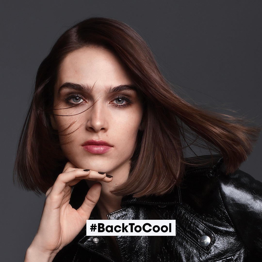 L'Oréal Professionnel Paris - 🇺🇸/ 🇬🇧 Your clients’ dark hair reveals unwanted red tones by the end of Summer?
The key to neutralize them is to pick and choose among our Majirel or Inoa’s .7 shades!
#...
