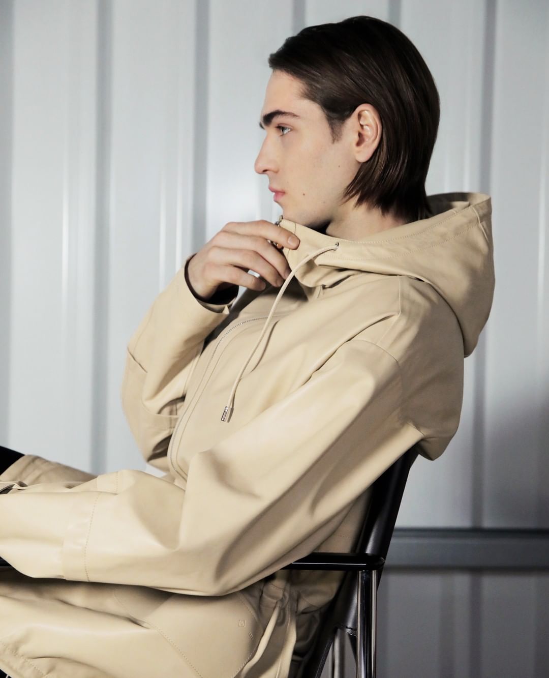 dunhill - LEATHER PARKA⁠
Taken from from ‘Automotive’ - our most recent campaign. #dunhillSS20⁠
Photography: @luisapagani