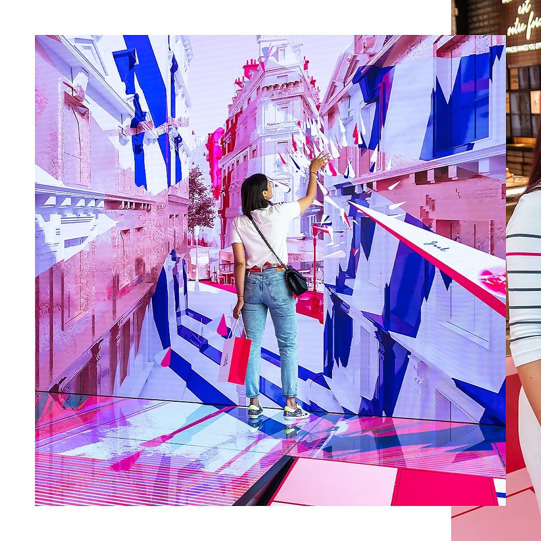 Lancôme Official - Don’t miss this vibrant world created just for you - packed with thrilling gifts, exciting surprises and the Joy of Now space. Come celebrate happiness in blue, white and pink! 
#La...