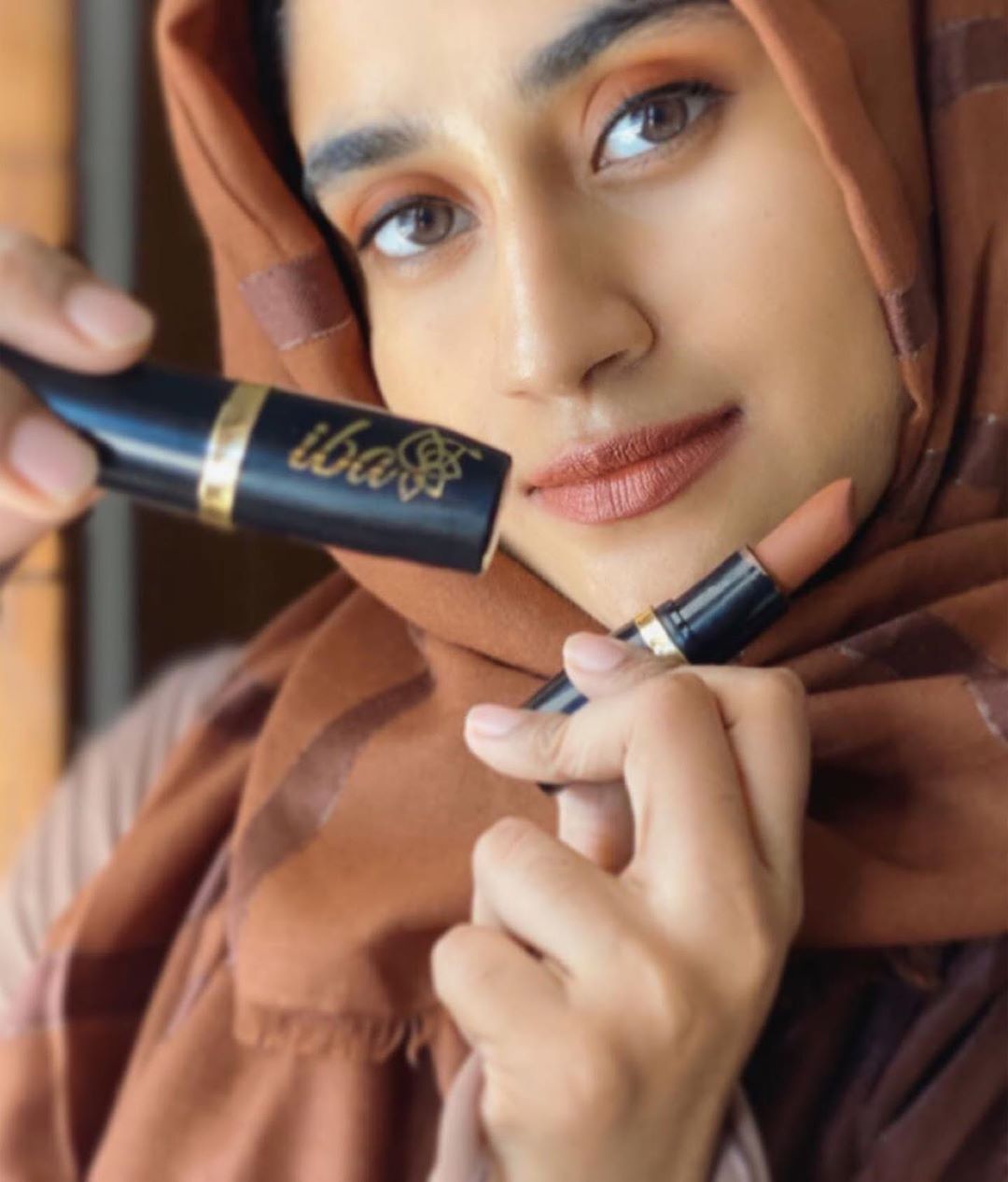 Iba - Perfect nude shade from our Moisture Rich range - A38 Brown Sugar 🧡

Pure Lips Moisture Rich Lipstick - Rs. 210 

In frame - @madiha_muneer_ 

#halallipstick #ibacosmetics #halalcosmetics #halal...