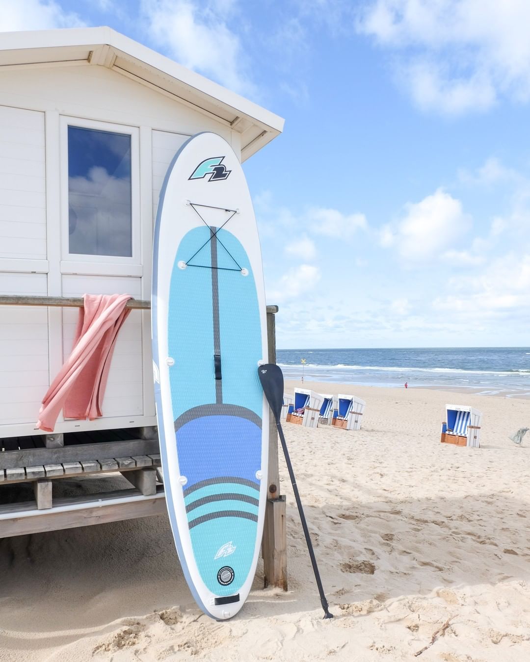 Otto (GmbH & Co KG) - Welche Freizeitbeschäftigung wolltest du schon immer mal ausprobieren? 🏄‍♀️ @so.leben.wir probiert sich im Urlaub mit ihrer Familie auf dem SUP. 😍 #machzuhausedraus #OTTOliving