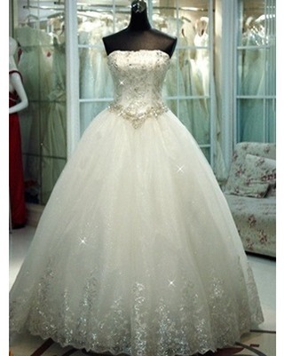 Tidebuy.com - Sequined Appliques Ball Gown Wedding Dress⁣
Item:  12212005⁣
http://urlend.com/qaYBraY