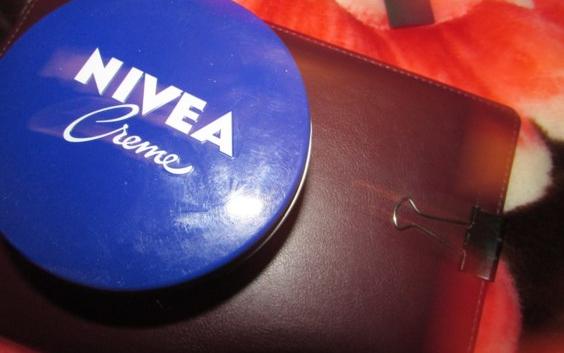 Универсальный увлажняющий крем NIVEA Creme фото