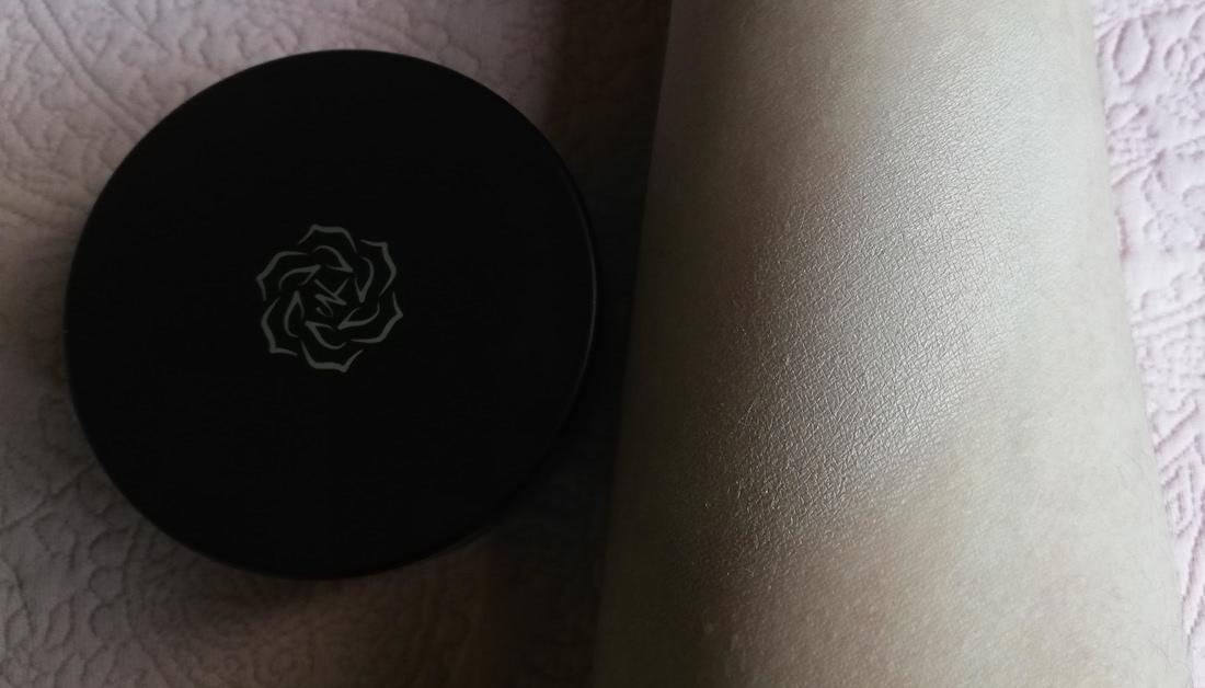 Отзыв. Две пудры без талька в составе: Nyx и KM-cosmetics12 c4403e_lbox.jpg