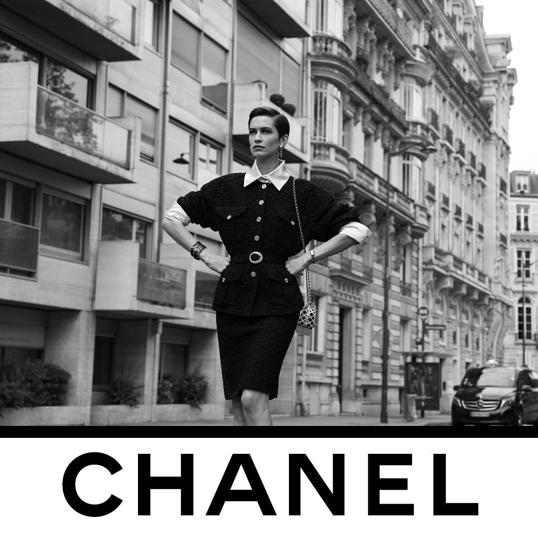 CHANEL - EXTERIOR: STREET.
Structured and asserted — Louise de Chevigny wearing the CHANEL Spring-Summer 2021 Ready-to-Wear collection. Part of a series of 12 scenes photographed by Inez & Vinoodh.

#...