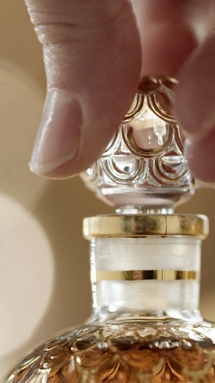 Guerlain - Utilizing never-before-seen techniques, Pochet & du Courval used a cylindrical, domed design embellished with a festoon pattern inspired by the Vendôme column - a subtle homage to Napoleon...