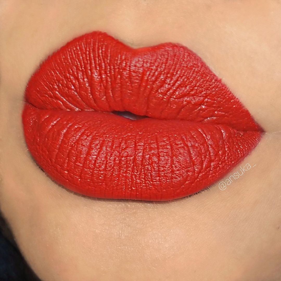 SUGAR Cosmetics - Colour fest is back and it’s time to paint the day red! ❤️
Visit our website to grab exciting offers on your favourite reds now. 

In frame: @ansuka_

Products Used: 
💄Matte As Hell...