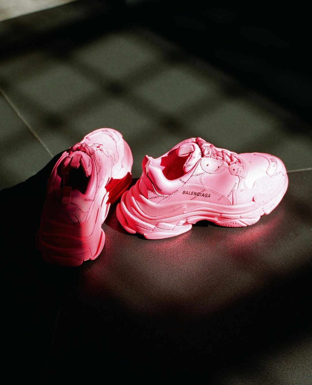 A N T O N I O L I . E U - FLASH PINK @balenciaga